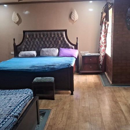 Tvh Park Rozalia Pansiyon Chennai Dış mekan fotoğraf